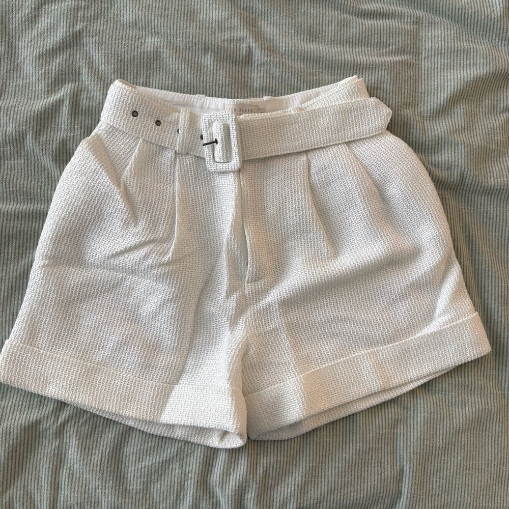 TED BAKER Paperbag White Shorts